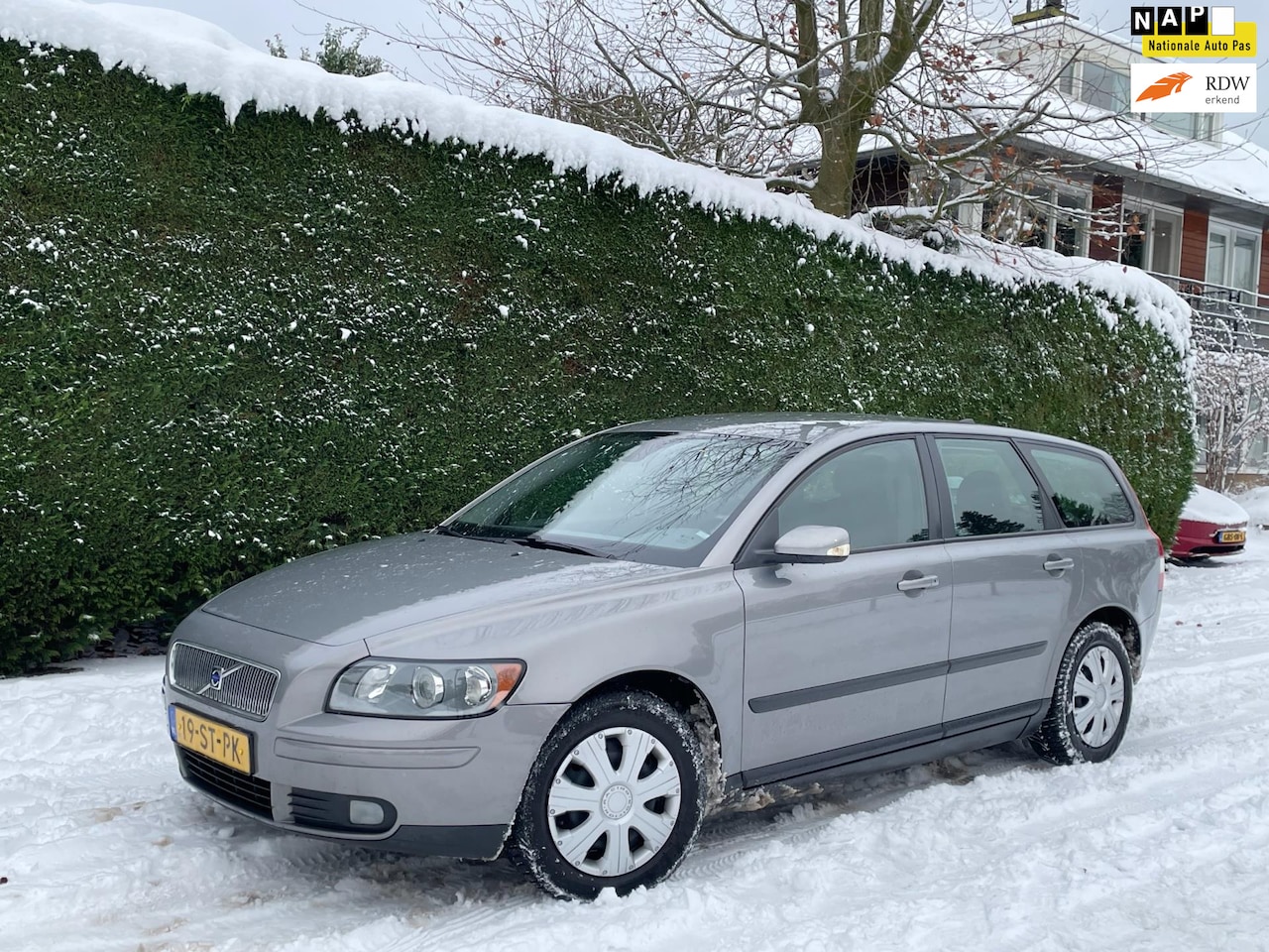 Volvo V50 - 1.8 AIRCO/CRUISE/RIJDT GOED/DEALER ONDERHOUDEN!!! - AutoWereld.nl