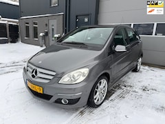 Mercedes-Benz B-klasse - 180 Business Class 5DRS|AUTOMAAT|Airco|Cruise Control|Parkeersensoren|Nieuwe APK