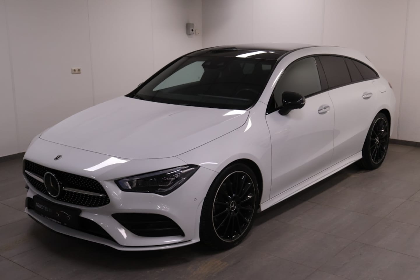 Mercedes-Benz CLA-klasse Shooting Brake - 200 AMG Line | Pano | HUD | VOL! - AutoWereld.nl