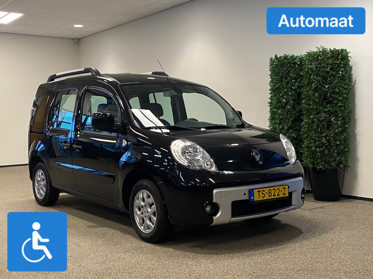 Renault Kangoo - Rolstoelauto Automaat Luchtvering 4+1 - AutoWereld.nl