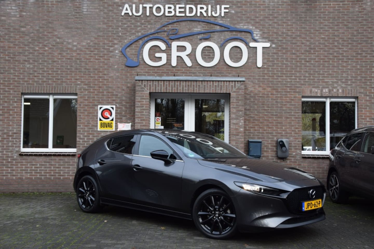 Mazda 3 Sport - 2.0 150PK SPORTIVE! CAMERA/HEAD-UP/STOELVERWARMING - AutoWereld.nl