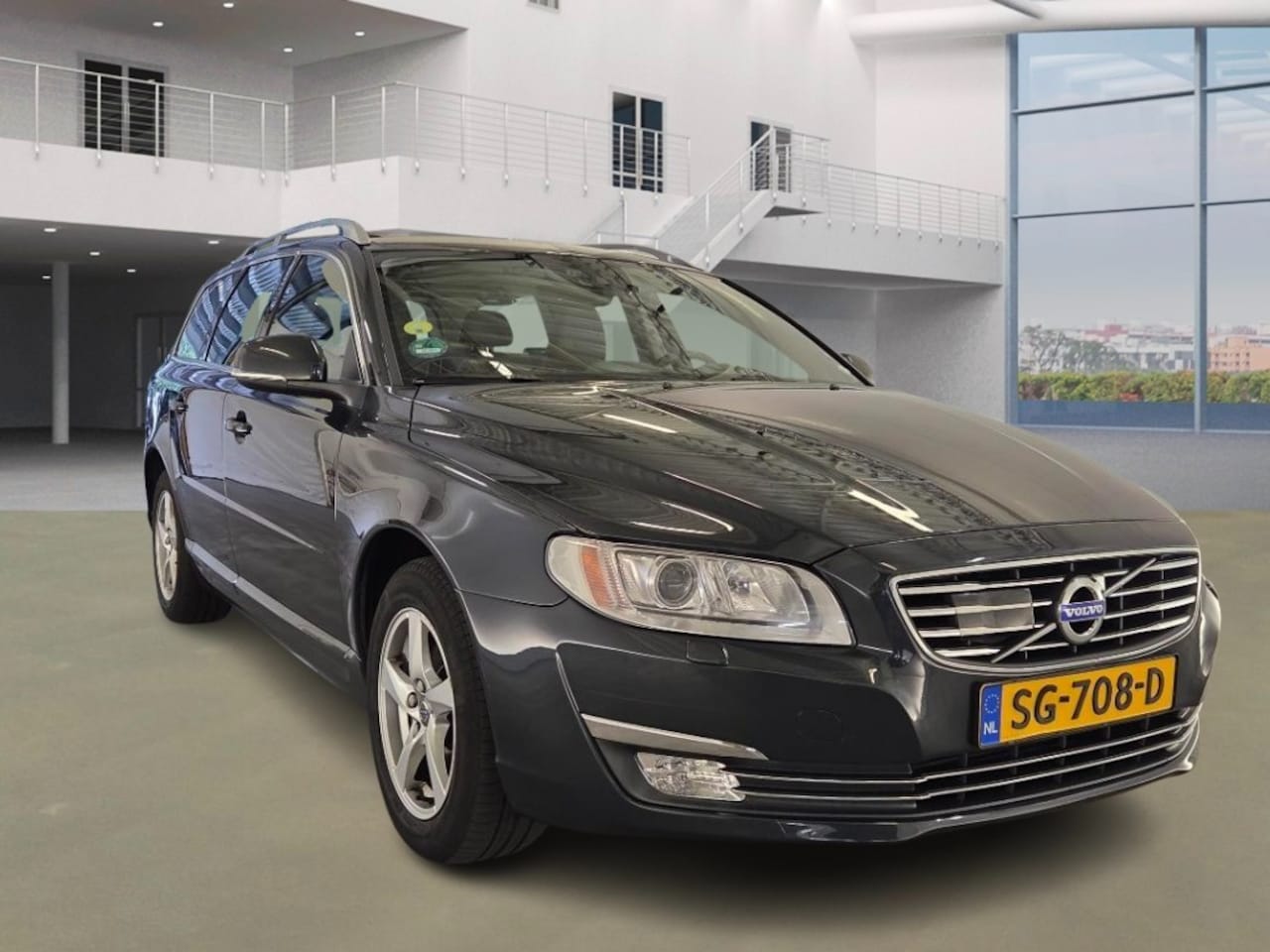 Volvo V70 - 2.0 D3 DYNAMIC ED. AUTOMAAT,XENON, STANDKACHEL - AutoWereld.nl