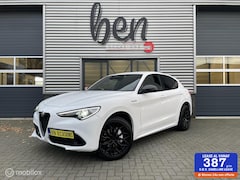 Alfa Romeo Stelvio - 2.0 T AWD Veloce BOMVOLL