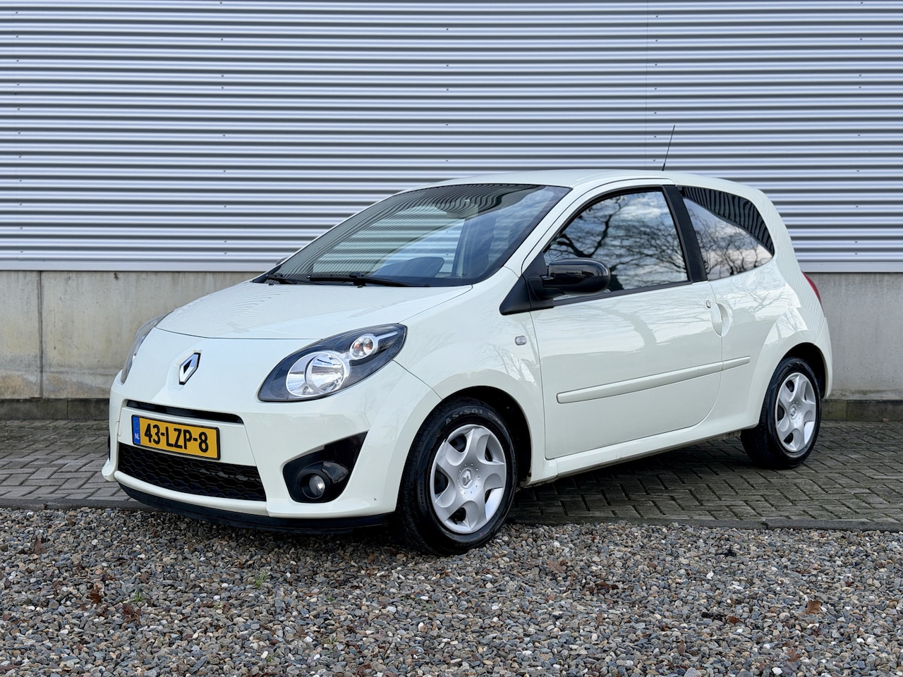 Renault Twingo - 1.2-16V Dynamique nw APK [ nw APK, airco,audio,cruise ] - AutoWereld.nl