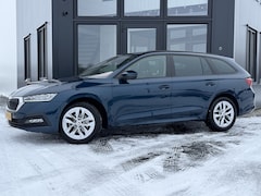 Skoda Octavia Combi - 1.0 e-TSI Business Edition Verw. stuur & stoelen | Trekhaak | Compleet