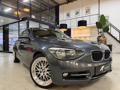 BMW 1-serie - 118i Sport Edition 170 PK Nette Auto Dealer Onderhouden Stoelverwarming Parkeersensoren Ga