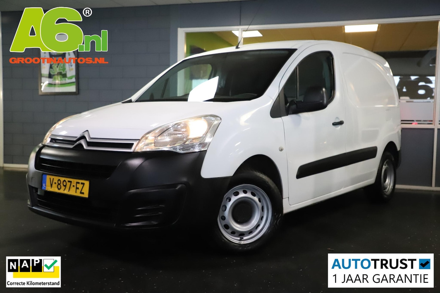 Citroën Berlingo - 1.6 BlueHDI 75 Comfort Airco Cruise Control Radio - AutoWereld.nl
