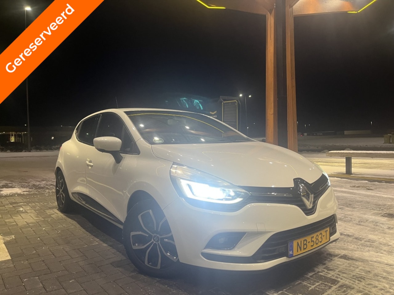 Renault Clio - 1.5 dCi Intens keyless Stoelverwarming /Camera 2016 - AutoWereld.nl