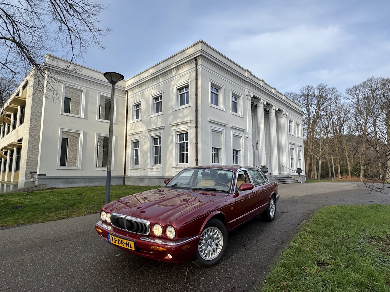 Jaguar XJ - 3.2 V8 Executive 3.2 V8 Executive - AutoWereld.nl