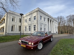 Jaguar XJ - 3.2 V8 Executive