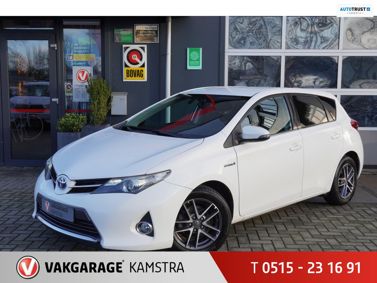 Toyota Auris - 1.8 Hybrid Automaat Navi/Clima/Cruise/Goed OH - AutoWereld.nl
