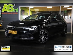 Volkswagen Golf - 1.5 TSI Style Panoramadak Sfeerverlichting Navigatie Camera Climate Cruise Control Carplay