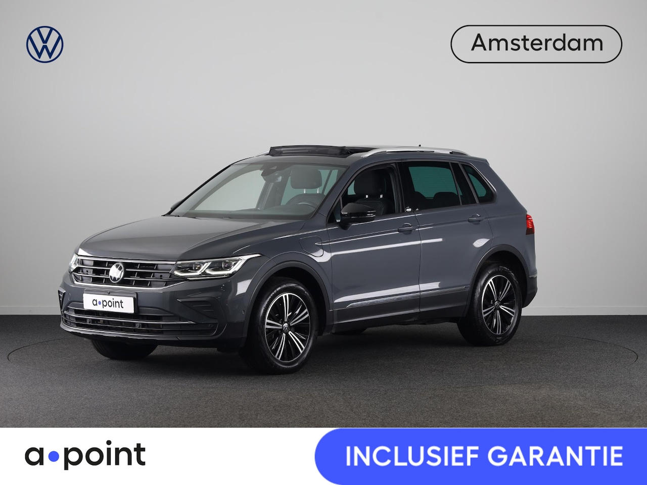 Volkswagen Tiguan - 1.4 TSI eHybrid Life/Active 245 pk Automaat (DSG) | Navigatie | Panoramadak | Parkeersenso - AutoWereld.nl