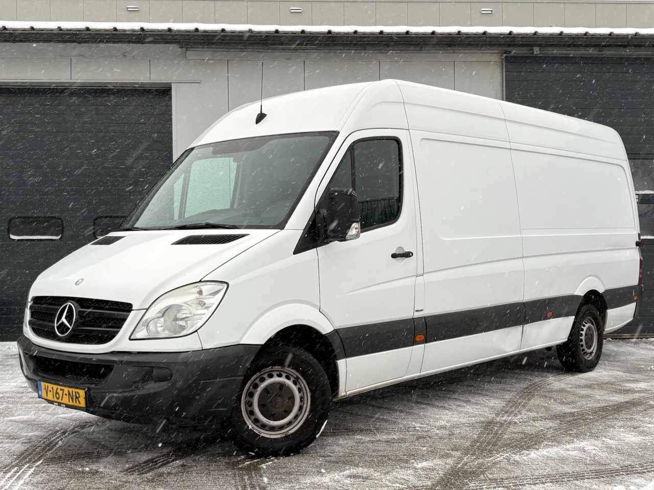 Mercedes-Benz Sprinter - 316CDI Autom. 163pk L3H2 Navi Airco 3-pers. - AutoWereld.nl