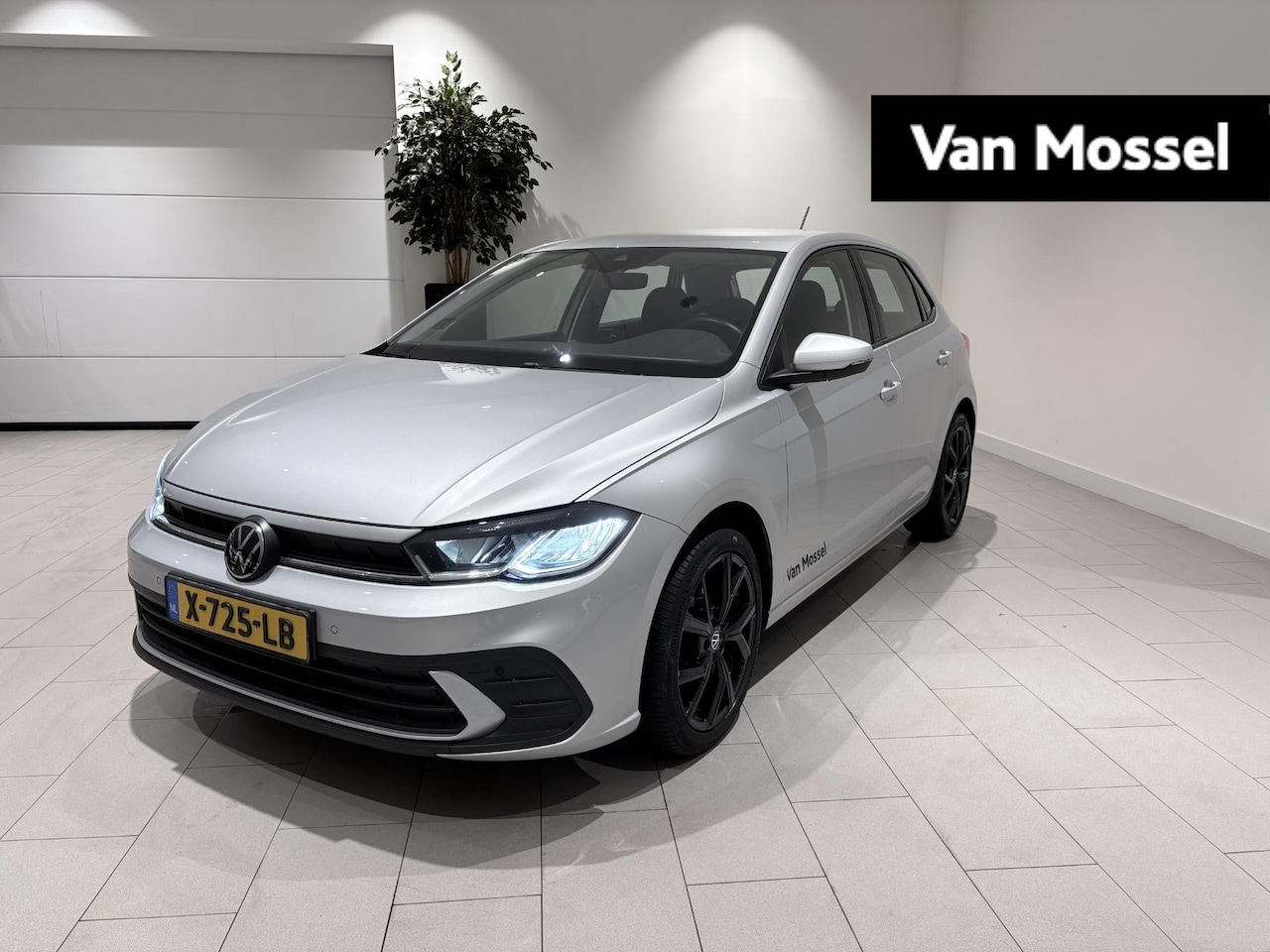 Volkswagen Polo - 1.0 TSI Life 95 PK | Apple Carplay | Parkeersensoren | Navigatie | Lichtmetalen Velgen | A - AutoWereld.nl