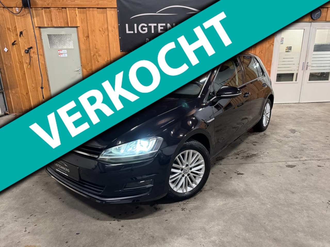 Volkswagen Golf - 1.4 TSI HIGHLINE / STOELVERW / PDC / CUP ED. / BOMVOL - AutoWereld.nl