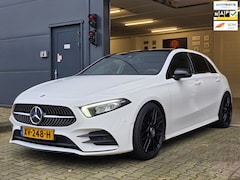 Mercedes-Benz A-klasse - 180 Business Solution AMG Night Upgrade / TECHNISCH HELEMAAL IN ORDE , OPTISCH MET ENKELE