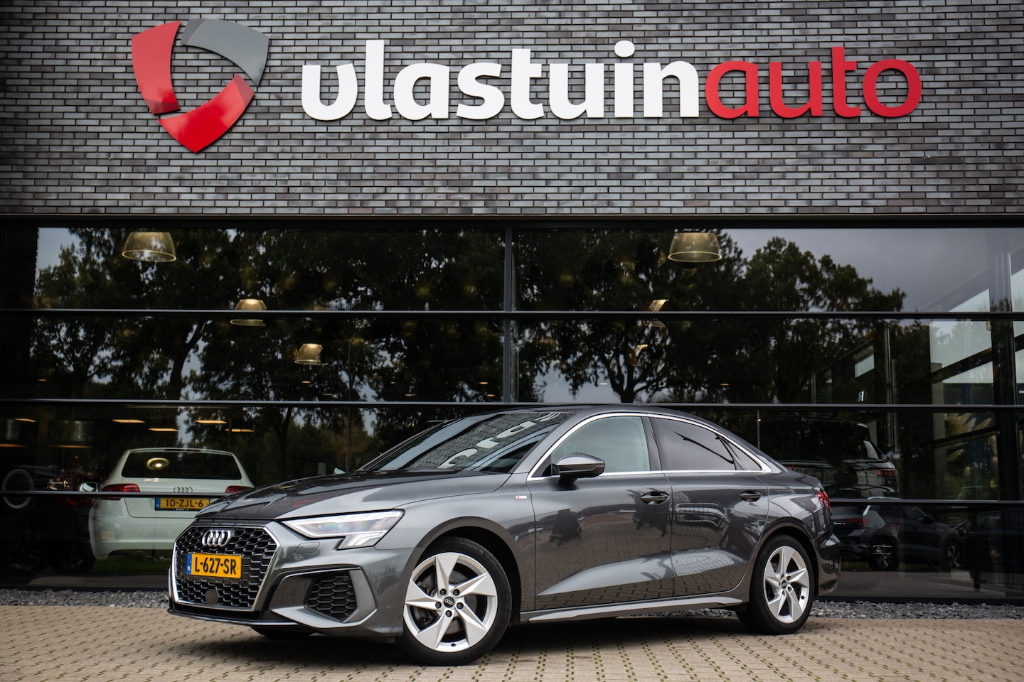 Audi A3 Limousine - 35 TFSI S edition | Apple/Android Auto, Sfeerverlichting, Origineel Nederlands - AutoWereld.nl
