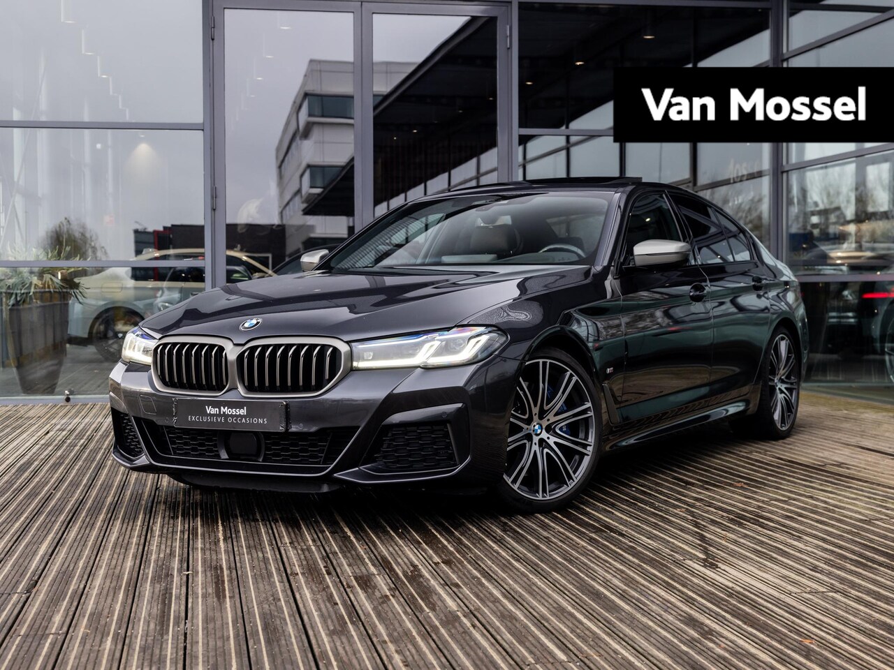 BMW 5-serie - M550i xDrive High Executive | HARMAN KARDON | COMFORT ACCES | BMW LASER LIGHT | 20 INCH | - AutoWereld.nl