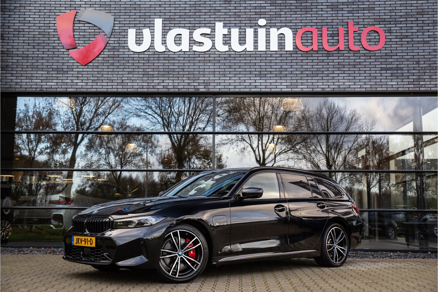 BMW 3-serie Touring - 320e High executive M-Sport | Adap. cruise, Head-up display, - AutoWereld.nl