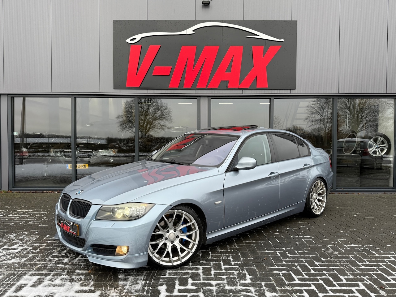 BMW 3-serie - 320i LCI Sedan Dak AFS Leder Sportint NaviProf Xenon PDC - AutoWereld.nl