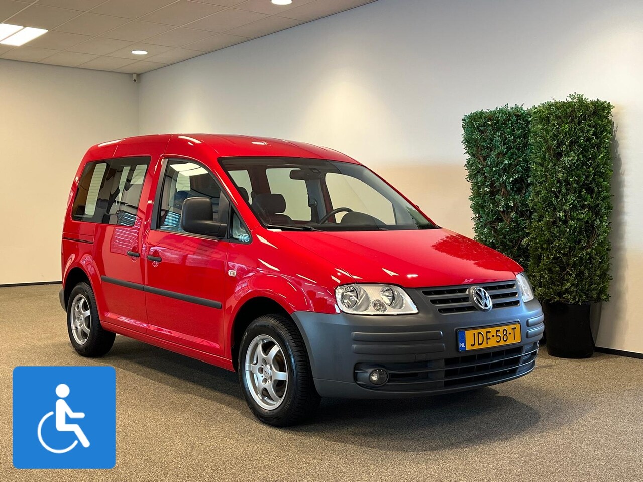Volkswagen Caddy - Rolstoelauto 3+1 of 5+0 - AutoWereld.nl