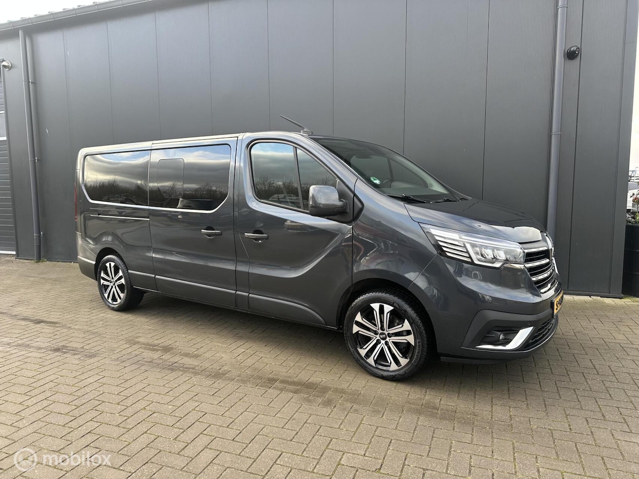 Renault Trafic - 2.0Dci 9 personen bus! Luxe uitvoering, Marge - AutoWereld.nl