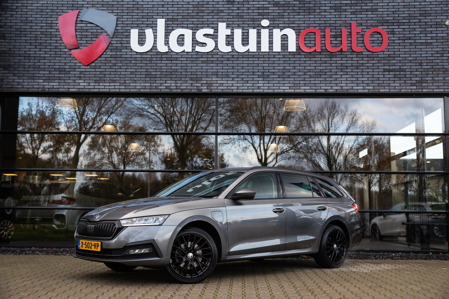 Skoda Octavia Combi - 1.4 TSI iV PHEV Business Edition | Trekhaak, Stoel/stuurverwarming, - AutoWereld.nl