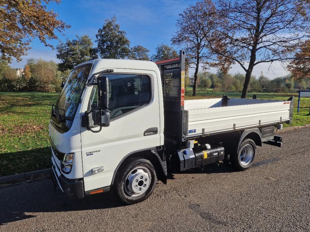 Fuso Canter - 3S15 AMT 250 Kipper - AutoWereld.nl