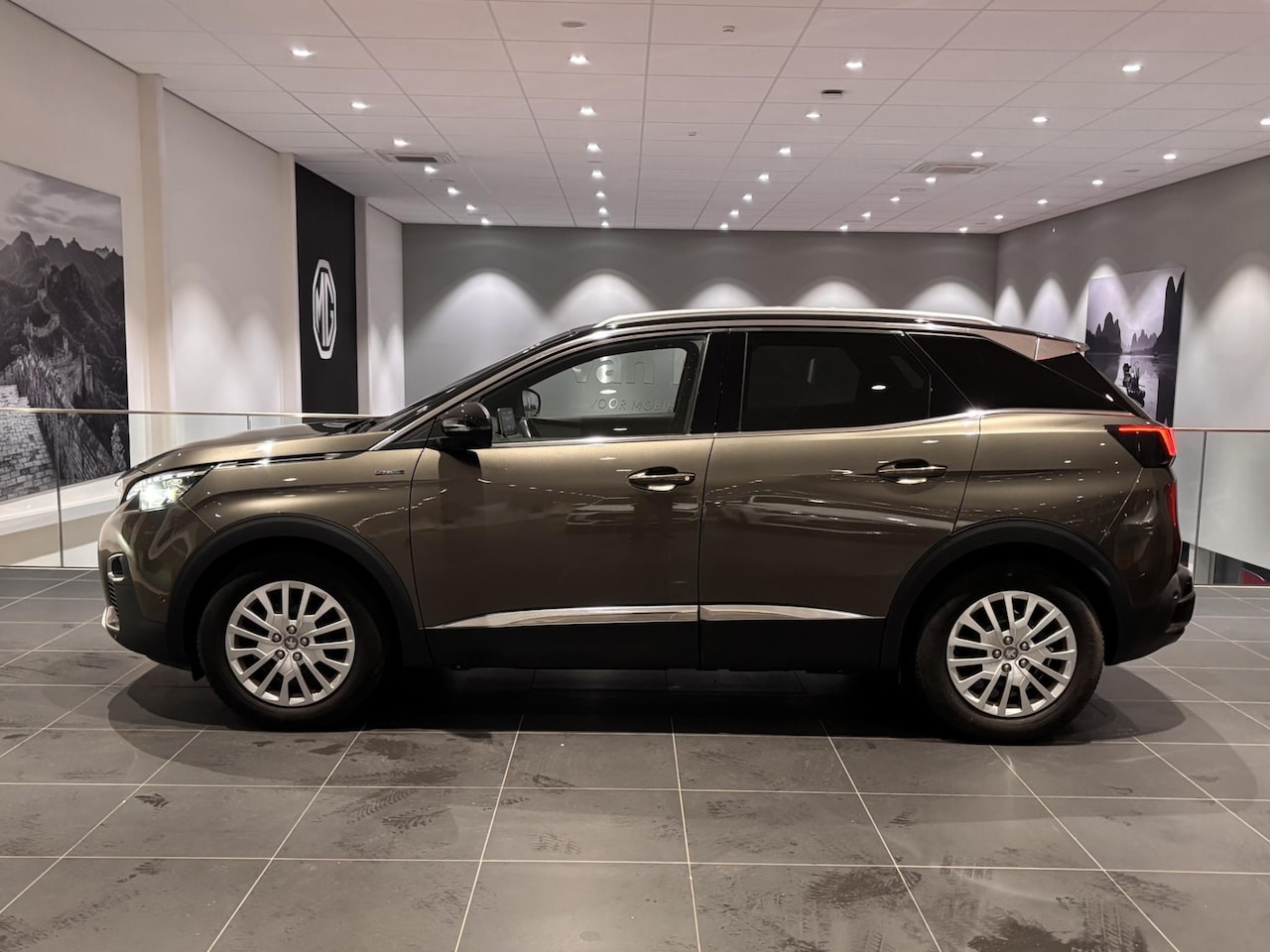 Peugeot 3008 - 1.2 PureTech GT Line | Camera | Apple Carplay/ Android Auto | Cruise control | Navigatie - AutoWereld.nl