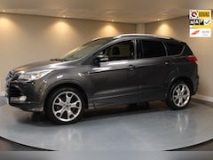Ford Kuga - 1.5 Titanium Styling Pack *Trekhaak* Camera|Stoelverw.|Elektr.kofferklep|Navi|Cruise