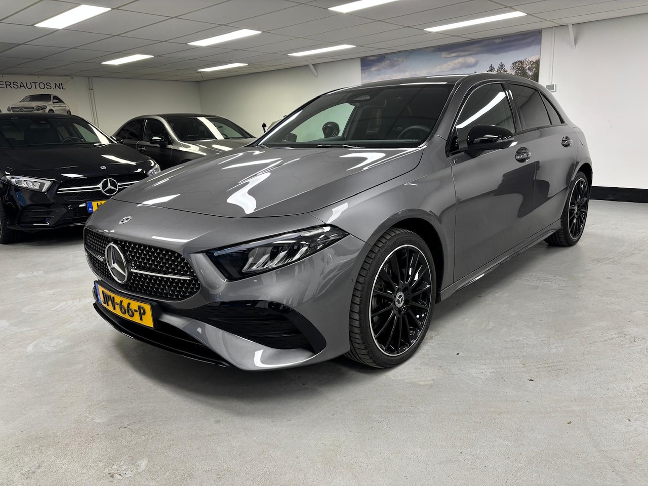 Mercedes-Benz A-klasse - 250 e AMG 35 Pakket Panorama 19" Led Night - AutoWereld.nl