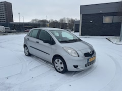 Toyota Yaris - 1.3 VVTi Terra