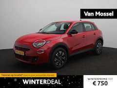 Fiat 600e - RED 54 kWh | Carplay | Parkeersensoren | Ruime Auto |