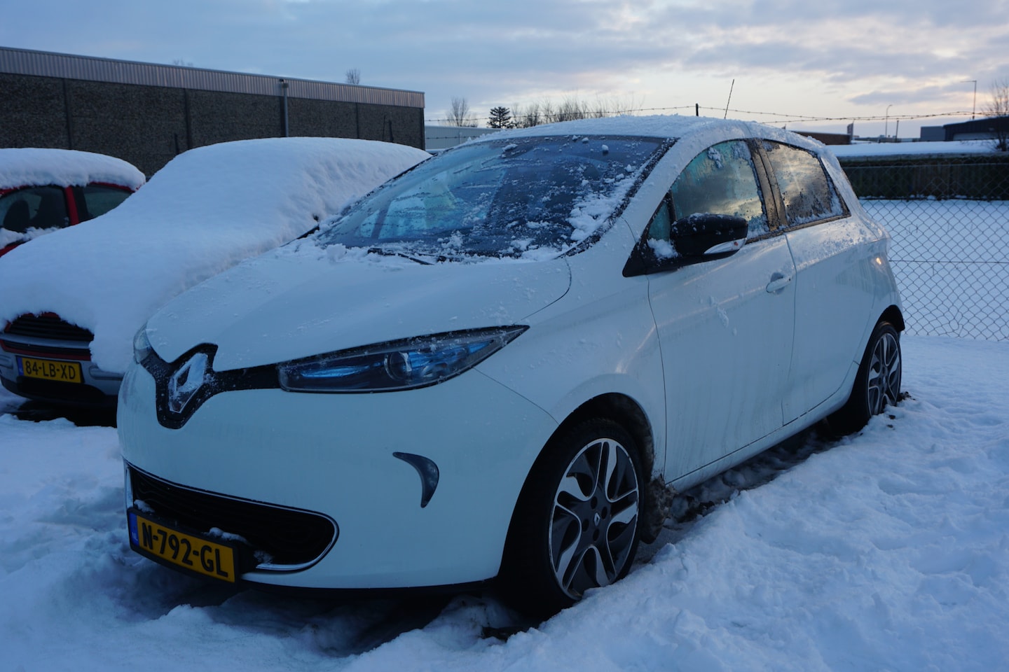 Renault Zoe - Q210 Zen Quickcharge 22 kWh (ex Accu) * AUTO LAADT NIET * - AutoWereld.nl