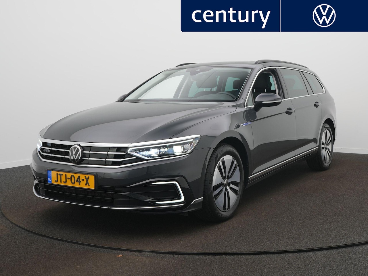 Volkswagen Passat Variant - 1.4 TSI PHEV GTE Business Panorama schuifdak - Leer - Camera - Trekhaak - Stoelverwarming - AutoWereld.nl