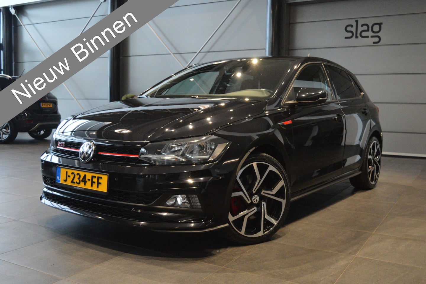 Volkswagen Polo - 2.0 TSI GTI carplay cruise pdc 18 inch 200 pk !! - AutoWereld.nl