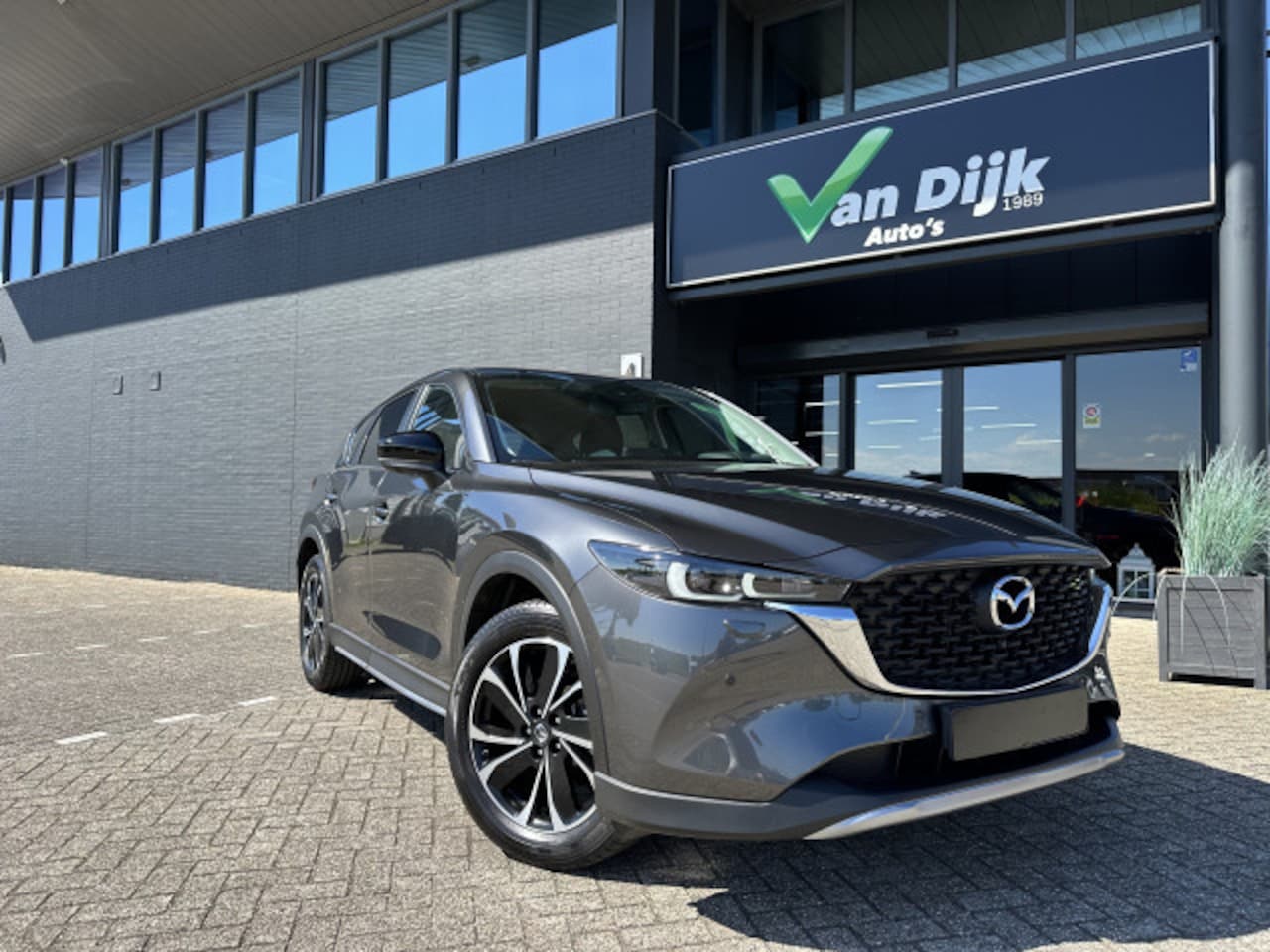 Mazda CX-5 - 2.0 Newground Navi 360Camera Leer 19Inch - AutoWereld.nl