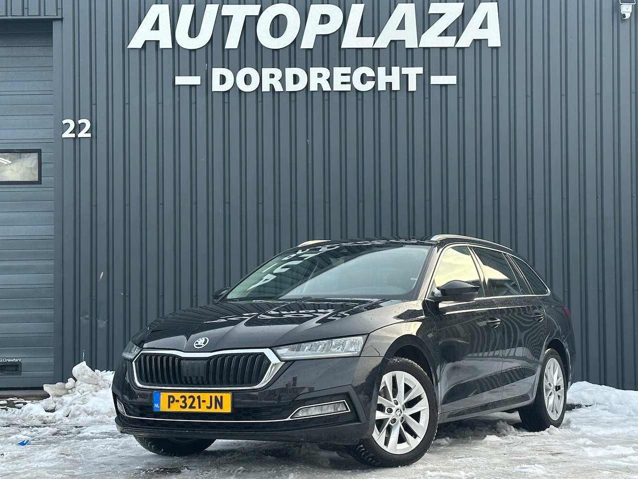 Skoda Octavia Combi - 1.0 e-TSI Business Edition Plus HEAD UP|SFEER - AutoWereld.nl