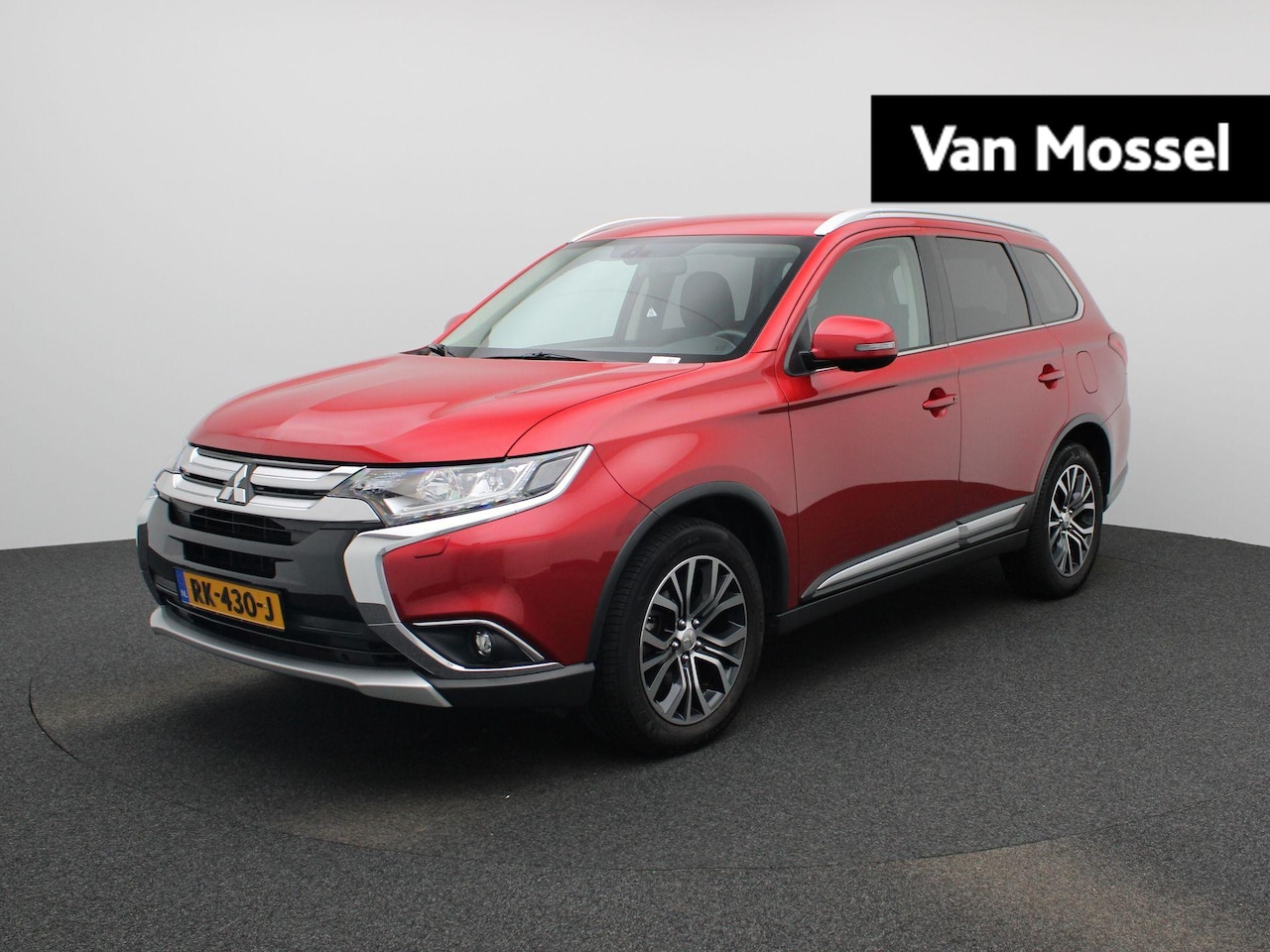 Mitsubishi Outlander - 2.0 Connect Pro | Automaat | Climate Control | Stoelverwarming |  Camera | Lichtmetalen Ve - AutoWereld.nl