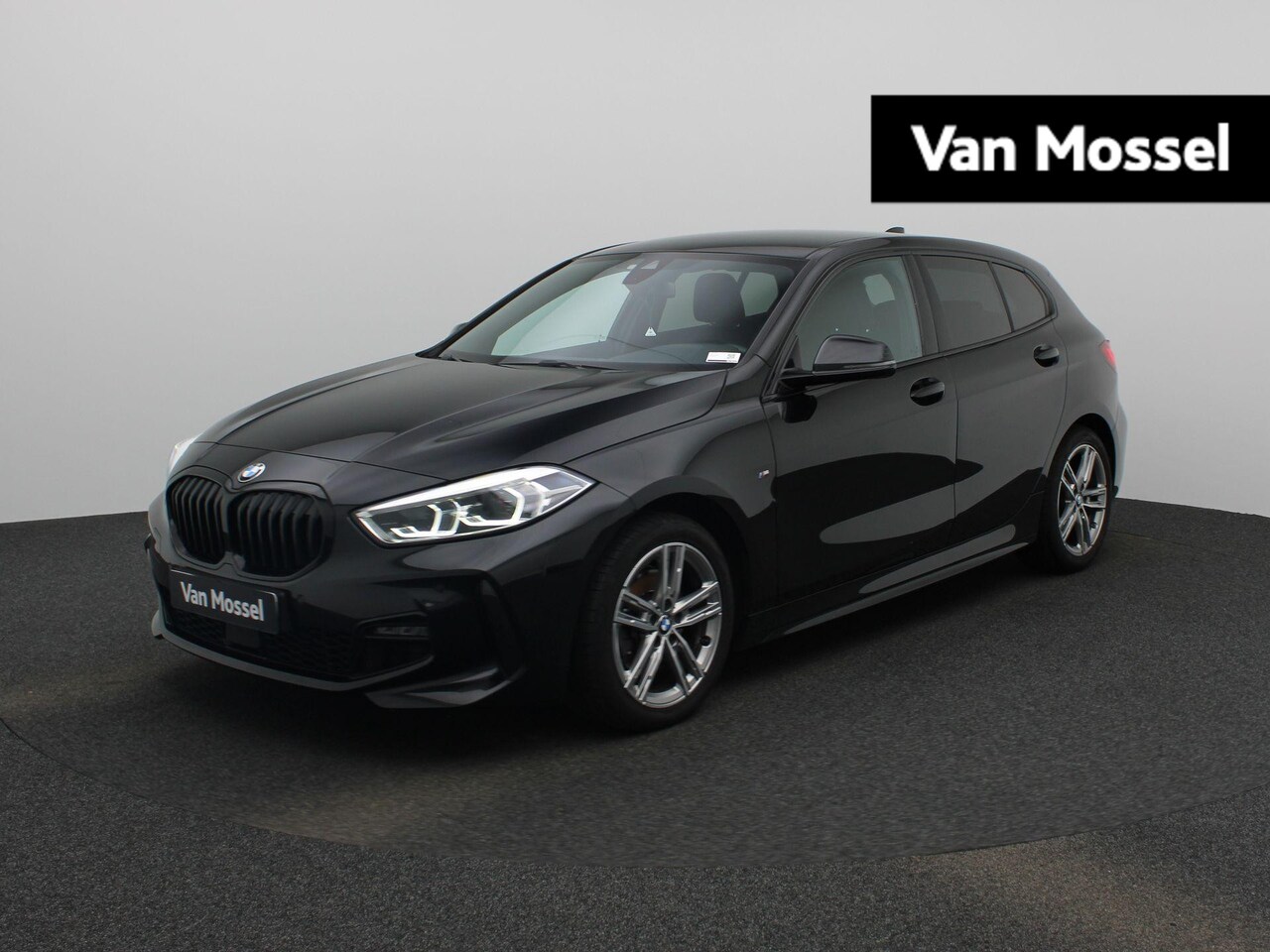 BMW 1-serie - Hatch 116iA | Automaat | Climate Control | Parkeersensoren | Lichtmetalen Velgen | - AutoWereld.nl