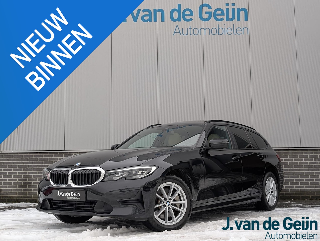 BMW 3-serie Touring - 330e (215 kW) | Panorama | Leder | Sport | LED | 1e Eig | - AutoWereld.nl