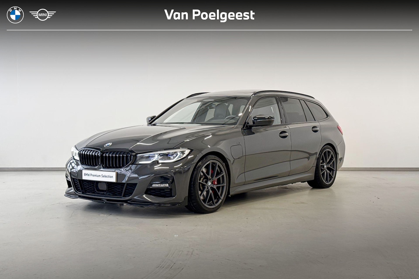 BMW 3-serie Touring - 330e xDrive Innovation Pack High Executive Aut. - AutoWereld.nl