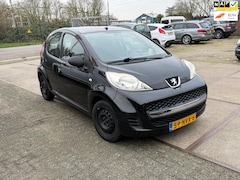 Peugeot 107 - 1.0-12V XR uit 2010, rijdt goed en recente apk