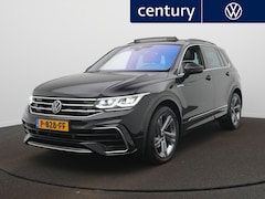 Volkswagen Tiguan - 1.5 TSI R-Line Automaat - Trekhaak - Pano dak - Camera - Navigatie - ACC - LED