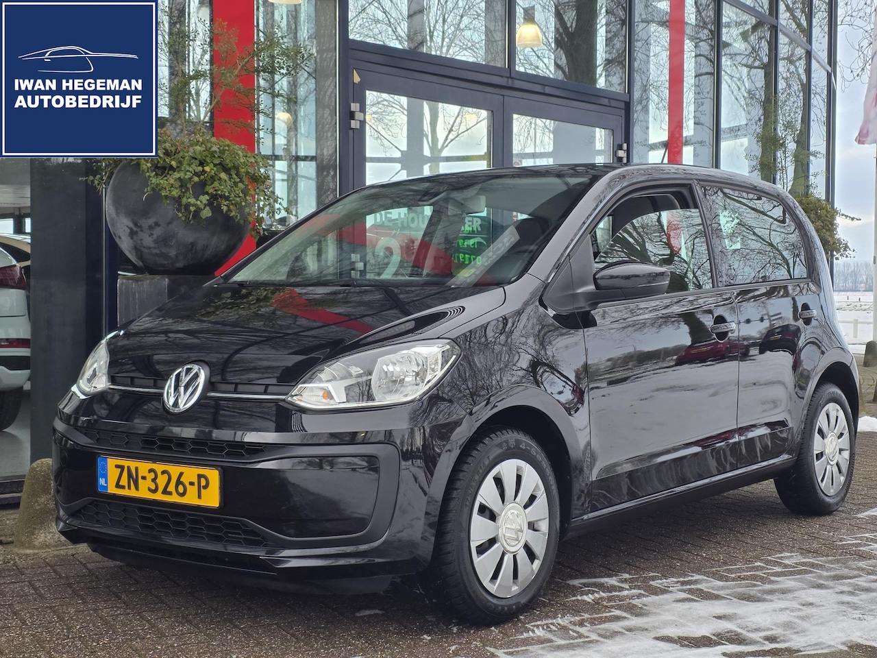 Volkswagen Up! - 1.0 BMT move up! Airco | Electr. ramen | Centr. vegr. op afstand - AutoWereld.nl