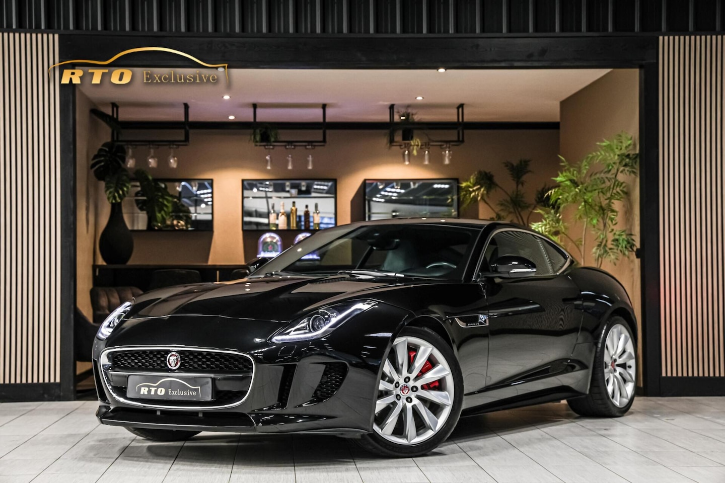 Jaguar F-type - 3.0 V6 Coupé|Pano|Memory|stoelverw.|sportuitl. - AutoWereld.nl