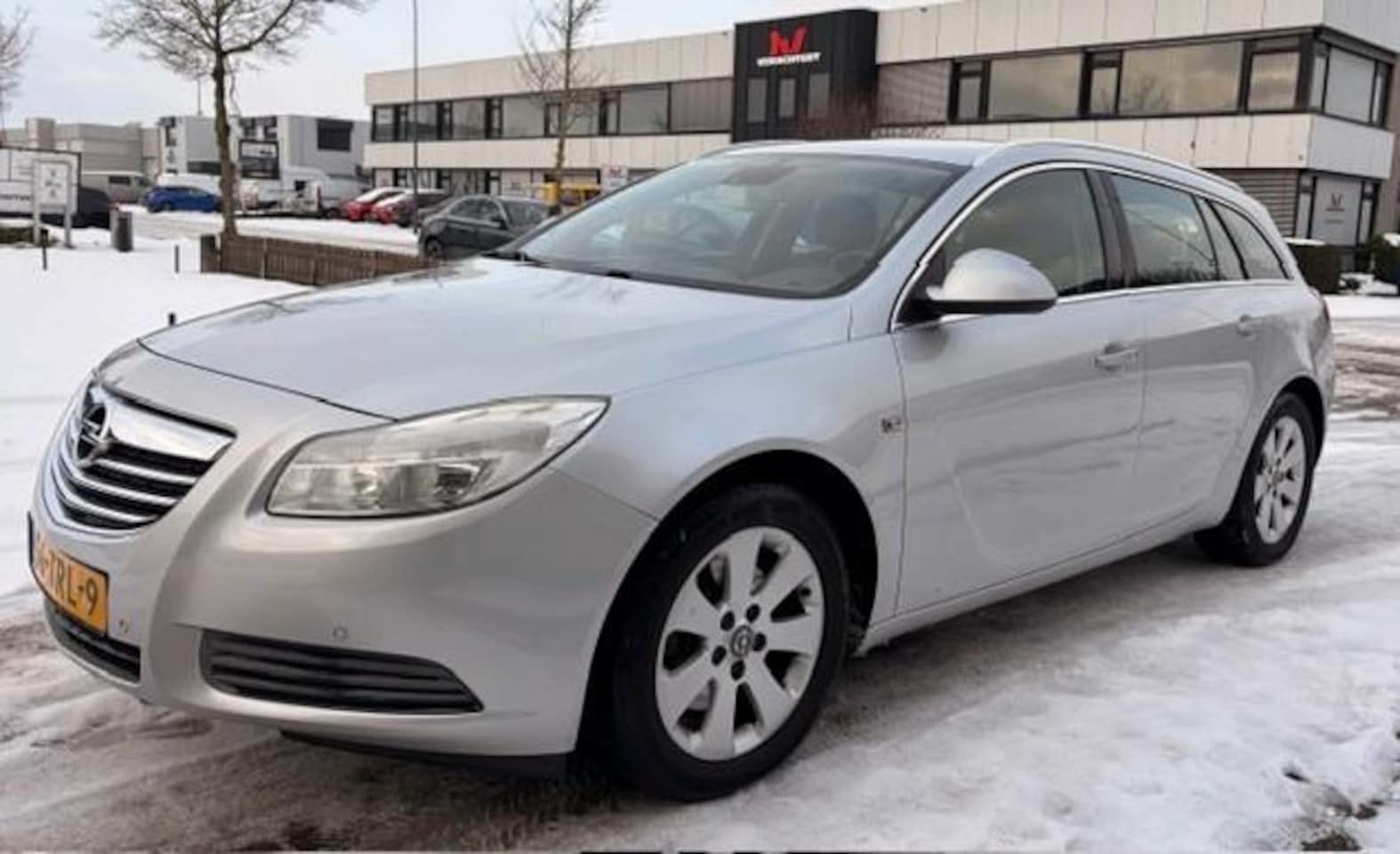 Opel Insignia Sports Tourer - 1.6 T Edition TREKHAAK BOUWJAAR 2012 - AutoWereld.nl