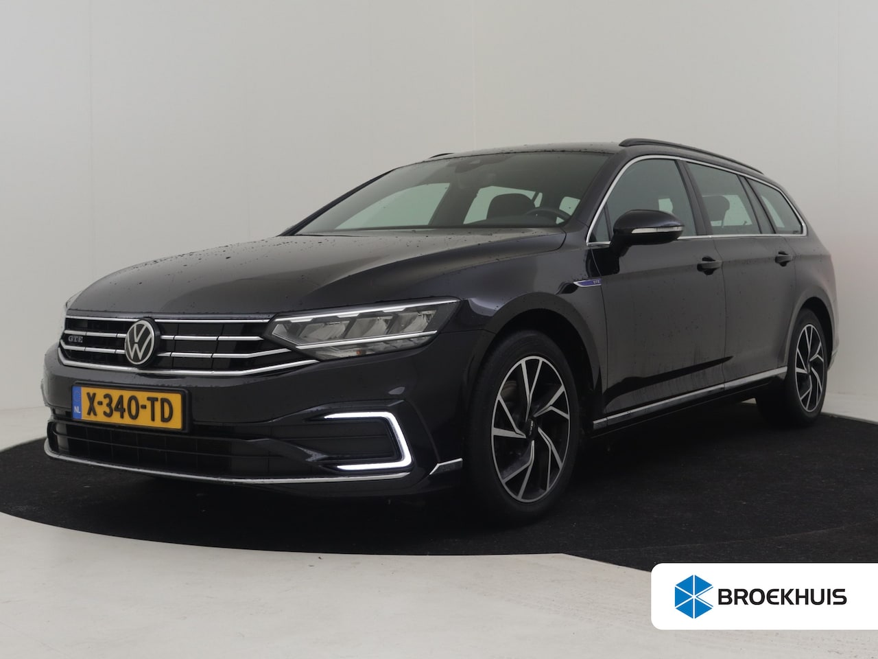 Volkswagen Passat Variant - 1.4 TSI PHEV GTE Business 218pk | Trekhaak | Camera achter | Navigatie | App connect | Ada - AutoWereld.nl