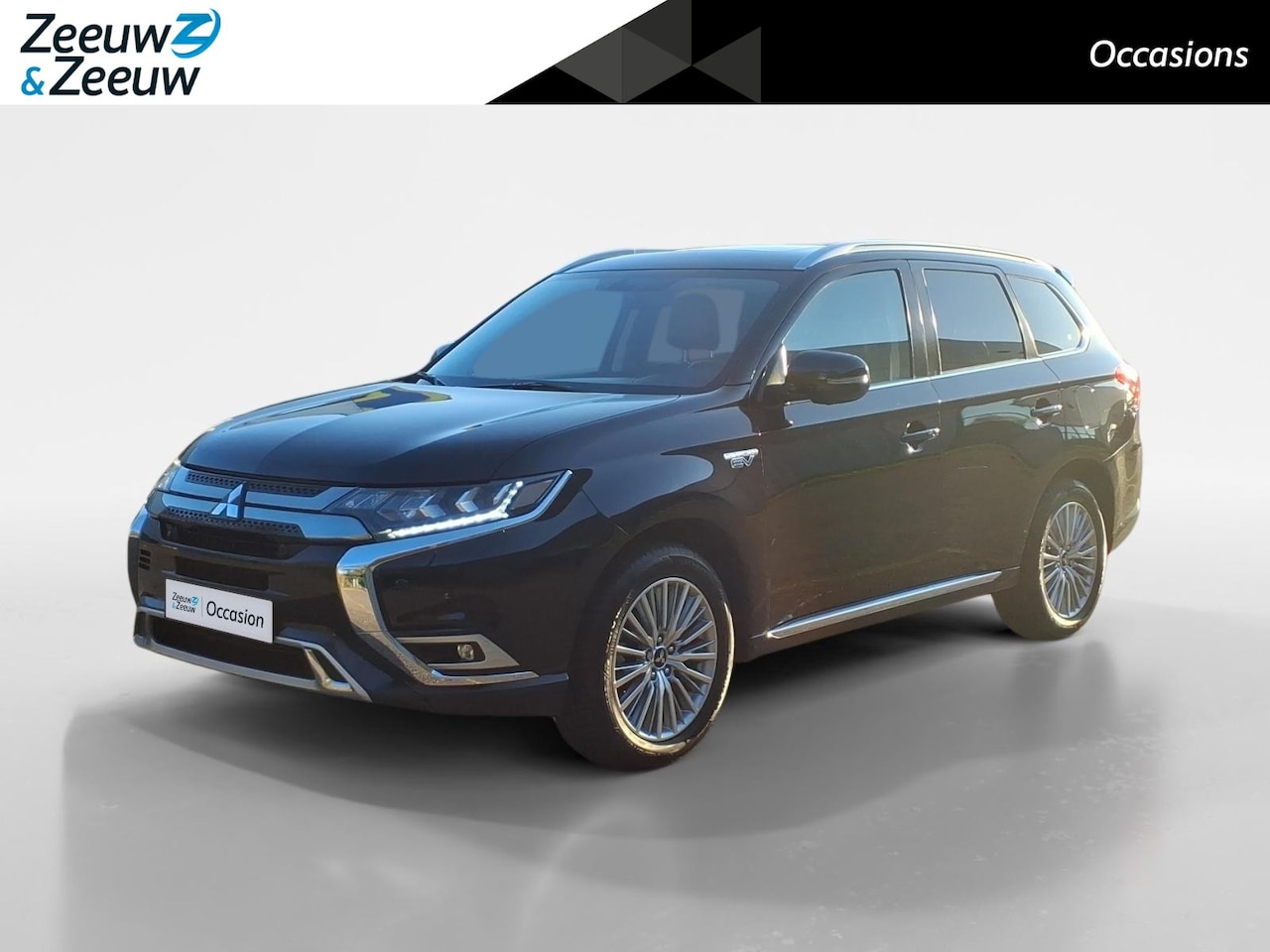 Mitsubishi Outlander - 2.4 PHEV Intense+ Airco/ECC | Navigatie | Trekhaak | PDC | Blindspot | !jaar Garantie - AutoWereld.nl